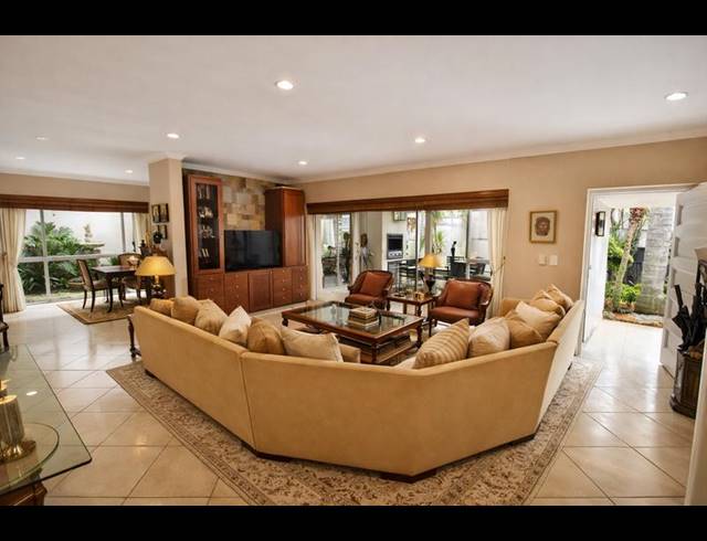 4 BEDROOM HOUSE FOR SALE IN SANDOWN